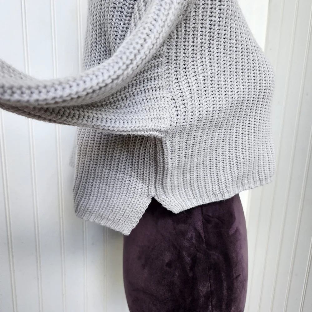 NWT Missguided Women Boho Tuttleneck Neck Cropped Sweater Knit Gray Petite 2P 4P